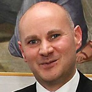 Oliver Falck, Leiter des ifo Zentrums für Industrieökonomik und neue Technologien: „Vor dem Hintergrund des durch die Digitalisierung ausgelösten rasanten Wandels vieler Tätigkeiten stellt sich für  die Frage, ob die Weiterbildung nicht einen höheren Stellenwert in den Unternehmen erhalten sollte.“