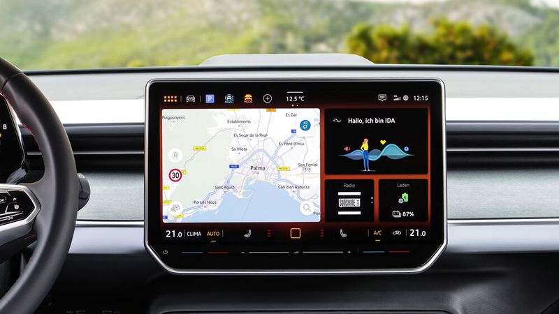 Die Sprachsteuerung IDA hat sich mittlerweile mit der KI-Anwendung Chat GPT zusammengetan. (Bild: Uli Sonntag/VW)