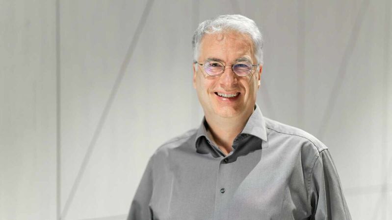 Der Autor: Stefan Brock leitet das AI Excellence Center von Hewlett Packard Enterprise (HPE) in Zentraleuropa (Bild:  Hewlett Packard Enterprise)