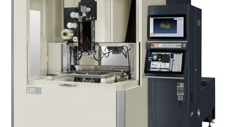 Bei der Drahterodiermaschine UP6 hat der Hersteller Makino, wie es heißt, die Leistung in Sachen Präzision deutlich gesteigert. Möglich mache das unter anderem ein verbessertes Drahtlaufsystem samt überarbeiteter Drahteinfädelung. (Makino)