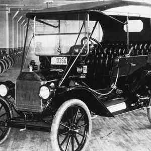 Der erste am Fließband gefertigte Auto war das Model T von Ford.(Bild:  Ford)