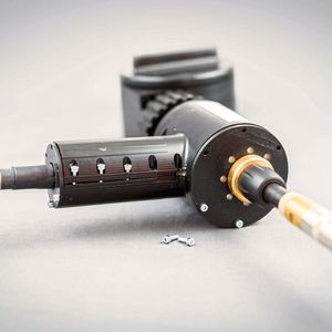 Der Fülldraht-Brenner soll Schweißtauchern ein autarkes und ermüdungsarmes Arbeiten in beliebiger Wassertiefe ermöglichen. 