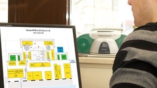 Die aufgezeichneten Stapler-Routen lassen sich direkt in den Original-Werks- und Hallenplänen grafisch darstellen. (Bild: Securifix)