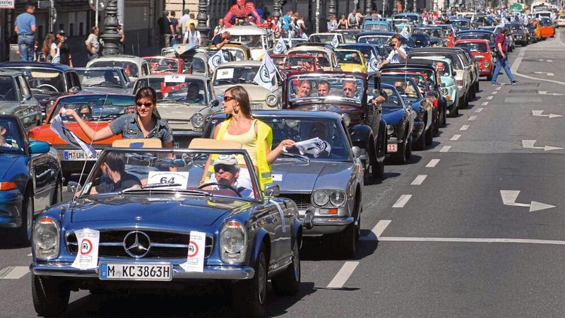 Die Angst, die im Umfeld der letzten Änderung des Straßenverkehrsgesetzes unter Oldtimerbesitzen zum Teil grasierte, war unbegründet.(Bild:  picture-alliance / Sueddeutsche Zeitung Photo)