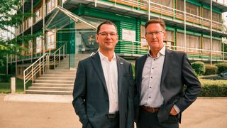 Spiratec Vorstand Frank Heines (li) und Andreas Schadt (re) sind angesichts der guten Auftragslage optimistisch für das Geschäftsjahr 2024/2025.  (Bild: Spiratec)