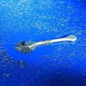 2K-MIM-Bauteil  ... aus einer magnetischen und einer nicht magnetischen Komponente.