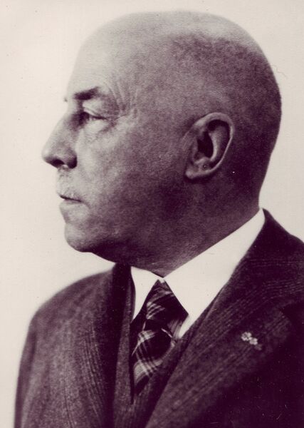 Und so fing alles an: Der Frankfurter Apotheker Dr. Eduard Fresenius (1874-1946) gründete 1912 das Unternehmen „Dr. Eduard Fresenius chemisch-pharmazeutische Industrie KG“. (Bild: Fresenius)