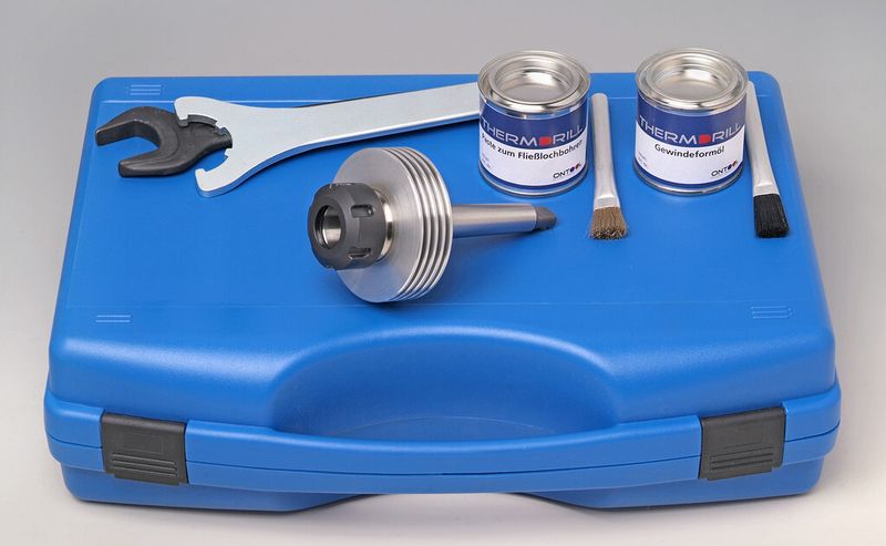 Individuell zusammenstellbar: Das «Thermdrill»-Start-up-Kit mit Werkzeughalter, Schmiermitteln und verschiedenen Tool-Sets. (Bild: Ontool)