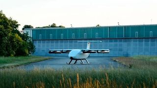 ERC System ist ein Start-up, das sich auch der Drohnenentwicklung widmet. Was man hier sieht, ist eine Schwerlastdrohne, die 250 Kilogramm wuppen kann. Vor allem das Militär interessiere sich für das unbemannte Flugsystem, das nun schneller kommt, als zunächst geplant ... (Bild: ERC System)