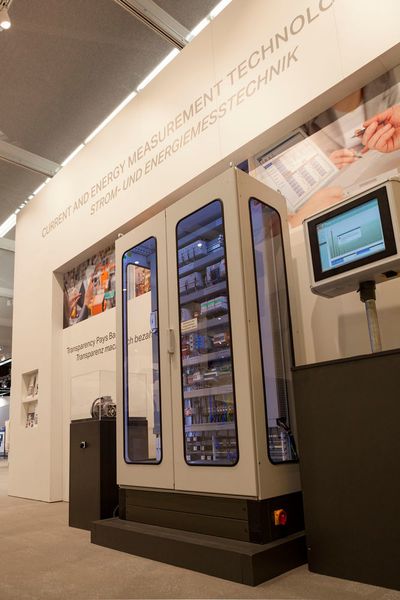 Unternehmen schauen heute mehr und mehr auf die Effizienz ihrer Gebäude und Anlagen. Neben seinem umfassenden Portfolio für die Strom- und Energiemesstechnik präsentierte Wago auf der SPS IPC Drives auch eine neue Lösung zum modularen Energiedatenmanagement…. (Wago)