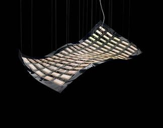 Der Designer Ingo Maurer hat eine Pendelleuchte aus OLEDs entworfen ( Ingo Maurer)