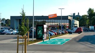 Tegut will Ladestationen für Kunden ab 2023 bereitstellen.  (Bild: Numbat)