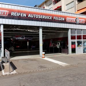 Bei Reifen Glatt aus Lörrach treffen sich erstklassiger Service, Fußballbegeisterung und tiefe Verbundenheit mit der Region. (Bild:  Schreiner – VCG)