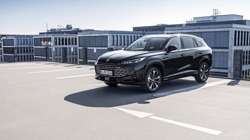 Der MG HS ist schon bald in drei Antriebsvarianten verfügbar.(Bild:  MG Motor Deutschland GmbH/Marcus Werner)