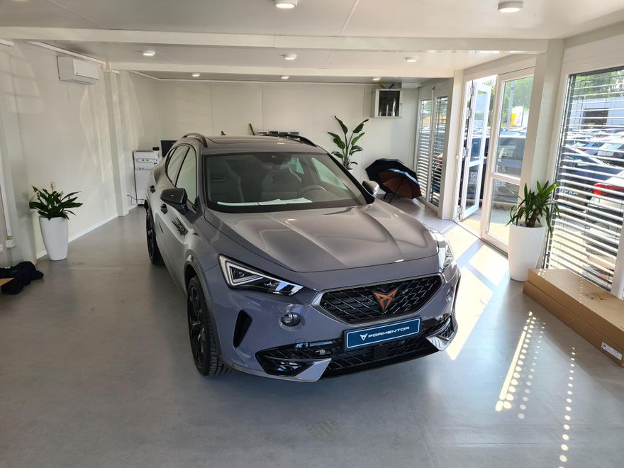 verkaufspavillon--verkaufscontainer--bu--rocontainer-innenansicht-von-hacobau-gmbh- (HaCoBau Hallen und Container Systeme GmbH)