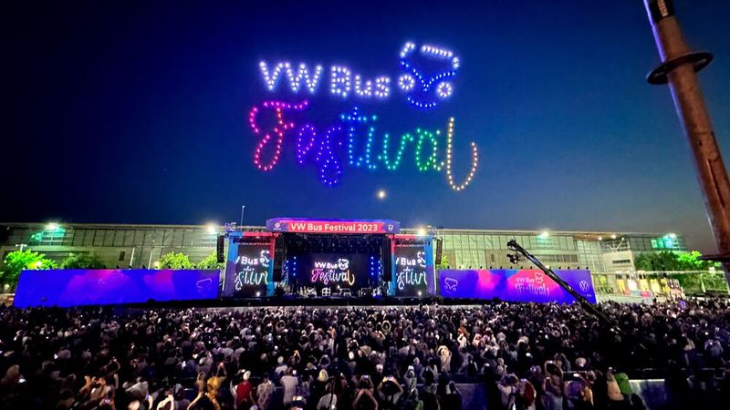 Rund 80.000 Besucher kamen zum dreitägigen VW Bulli Festival 2023 nach Hannover. (Bild: Volkswagen Nutzfahrzeuge)