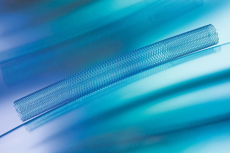 Bild 2: Die Stents sind nur 0,5 mm dick und haben Wandstärken im Mikrometerbereich. (Bild: Admedes Schüssler)