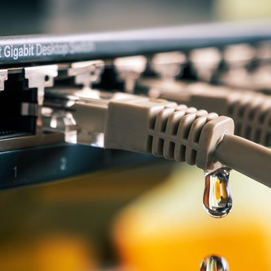 Neue Technologien – neue Gefahren: Ohne klare Regeln können Datenlecks schneller passieren, als man denkt. (Bild: Konstantin – stock.adobe.com)