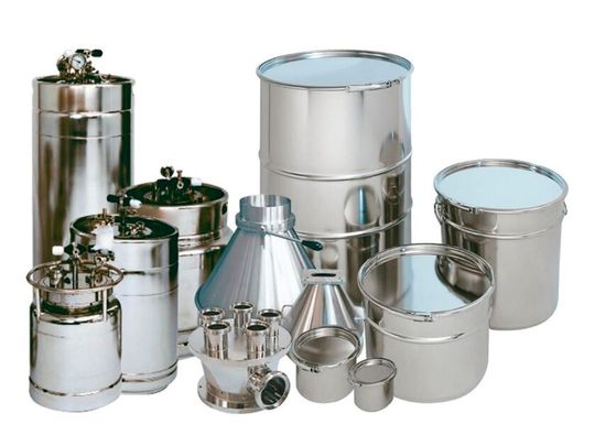 Bild 1: Was man hier sieht, sind Behälter und Systeme aus nichtrostendem Edelstahl von Bolz Intec. Was man diesen nicht so leicht ansieht, ist ihre besondere Oberflächenbeschaffenheit, die durch das patentierte OGF-Verfahren erzeugt wird. Hier mehr zu den Vorteilen dieser Neuheit ...(Bild:  Bolz Intec)