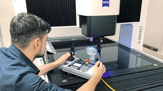 Koordinatenmesstechnik bei Testo Industrial Services AG. Koordinatenmesstechnik bei Testo Industrial Services AG.