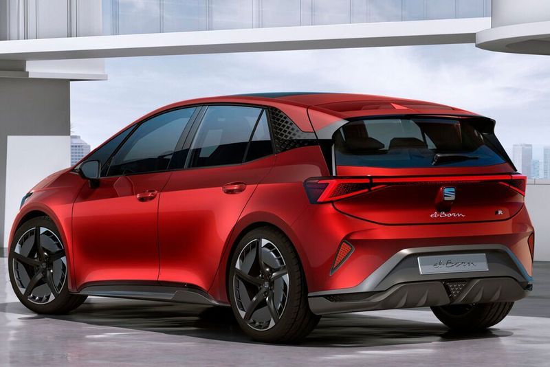 Der Technik-Bruder des ID 3 kommt voraussichtlich Mitte 2020. Der Preis des Seat El-Born ist noch nicht bekannt, sollte aber nahe an dem des VW-Elektromodells liegen. (Seat)