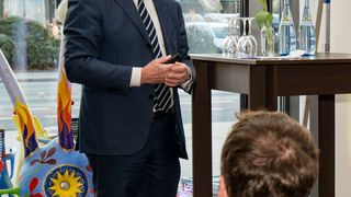 Bei der „Medical Valley Innovation Night“ betonte Prof. Erich R. Reinhardt das große Potenzial, die Gesundheitsversorgung durch innovative Produkte, Dienstleistungen und neue Geschäftsmodelle zu verbessern. Dem stelle sich das Medical Valley EMN auch in Zukunft. (Medical Valley EMN)