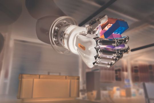 In der humanoiden Robotik liegen große Chancen. Schunk zeigt in Hannover die 5-Finger-Greifhand SVH für die humanoide Robotik.(Bild:  Schunk)