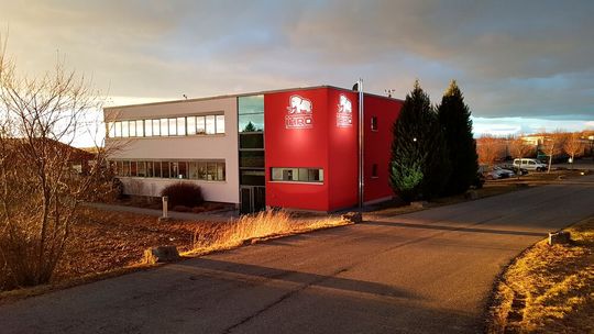 Die Mitarbeiter von Hans Ihro freuen sich über die freie Zeit, die ihnen nach Einführung der Software „Xpact Logistics“ für die Bearbeitung anspruchsvoller Aufgaben bleibt.(Bild:  Ihro)