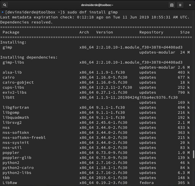 Die Installation von Softwarepaketen wird ebenfalls unterstützt, ebenso wie ... (Augsten / Fedora Silverblue)