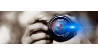 Die Kamera ist kein Auslaufmodell mehr. Für höherpreisige Kameras finden sich immer mehr Käufer. (gemeinfrei)