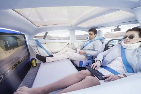 Mit dem vollelektrisch angetriebenen Konzeptfahrzeug „XchangE“ zeigt die Schweizer Ideenschmiede Rinspeed auf dem Genfer Auto-Salon die Zukunft des autonomen Fahrens.  (Rinspeed)
