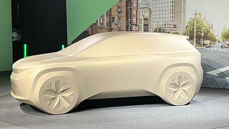 Bereits 2024 kommt der batterieelektrische Skoda Elroq, ein kompaktes SUV. (Bild: sp-x/Peter Maahn)