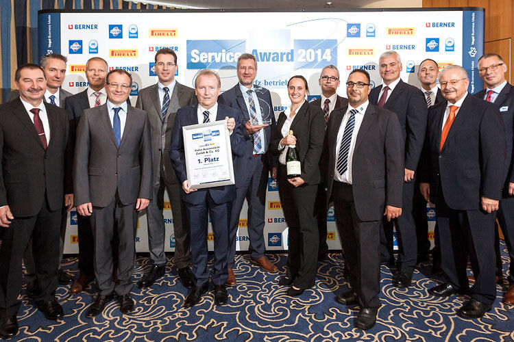 Auf Platz eins des Service Awards 2014 in der Kategorie Pkw: das Serviceteam der Hahn Automobile GmbH + Co. KG in Fellbach. (Foto: Bausewein)