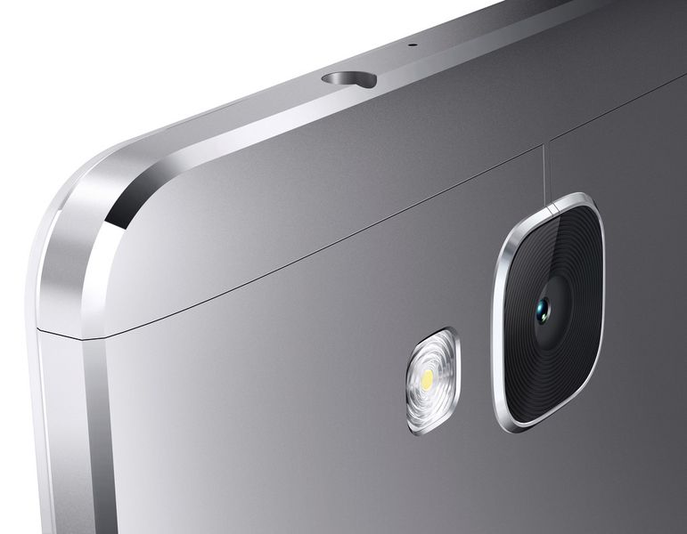 Die Rückkamera des Ascend Mate 7 löst mit 13 Megapixel auf. (Bild: Huawei)
