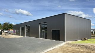 stahlhalle-werkstatthalle (HaCoBau Hallen und Container Systeme GmbH)