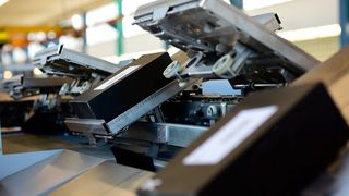 Der Denisort soll im Logistikzentrum in Kielce bis zu 8600 Einheiten pro Stunde sortieren. (Ferag)