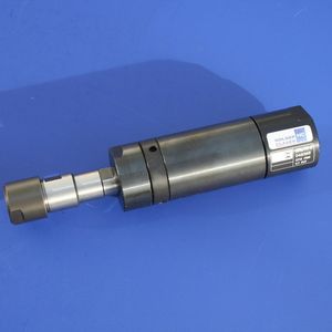 Der Druckluftmotor ME 28 von Holger Clasen dreht 560 bis 17 000 min-1 mit einem Luftverbrauch von 6,3 l/s und 280 W Leistung. Bild: Holger Clasen