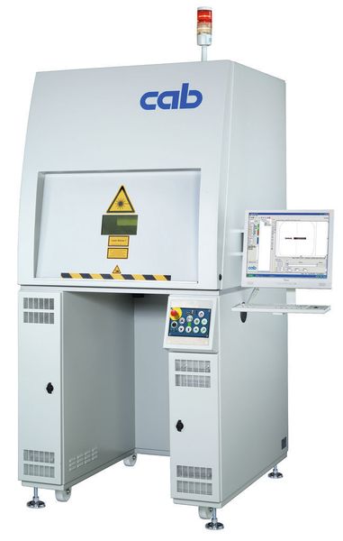 Das Industrie-Laserschutzgehäuse LSG100 verfügt über eine pneumatische Bedientür und eine numerische Z-Achse zur automatischen Fokuseinstellung. Bild: CAB Produkttechnik (Archiv: Vogel Business Media)