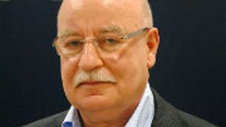 Schwierige Zeiten für die Peugeot-Partner und ihren Präsidenten Albert Schwinn. Mit Engagement und einem Schuss Humor versucht er, die Situation zu meistern. (Foto: Archiv)