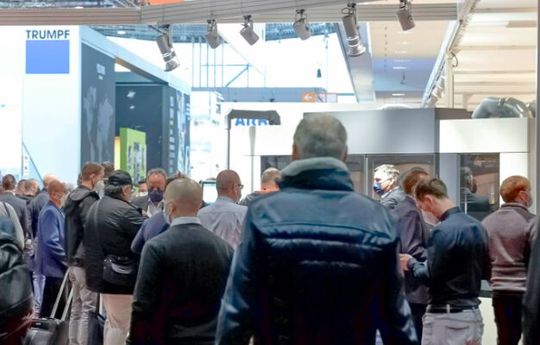 Das Messeteam hat die Aufteilung der neun Hallen für die Blechexpo/Schweisstec 2023 differenziert strukturiert, um Messethemen rund um die Blech-, Profile- und Rohrteile-Fertigung übersichtlich und praxisorientiert aufzubereiten. Das Messeteam hat die Aufteilung der neun Hallen für die Blechexpo/Schweisstec 2023 differenziert strukturiert, um Messethemen rund um die Blech-, Profile- und Rohrteile-Fertigung übersichtlich und praxisorientiert aufzubereiten.