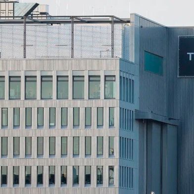 Plan geplatzt, ist aber nicht schlimm! TKMS wollte die Kieler Nachbarwerft German Naval Yards kaufen. Die Verhandlungen zogen sich hin, aber man konnte sich nicht einigen ... (Bild: TKMS)