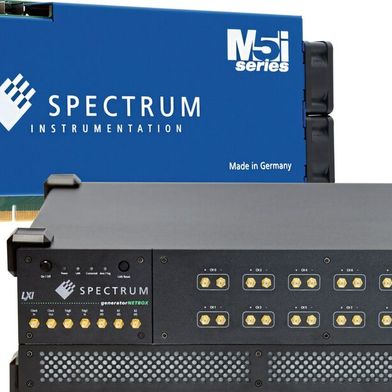 Arbiträrgenerator mit Direct Digital Synthesis (DDS): Wer komplexe Signalformen erzeugen will, musste sich in der Hardware-Anschaffung oft entscheiden. Durch eine clevere Firmware-Architektur verschmelzen nun beide Messtechnik-Welten in einem Gerät. (Bild: Spectrum Instrumentation)