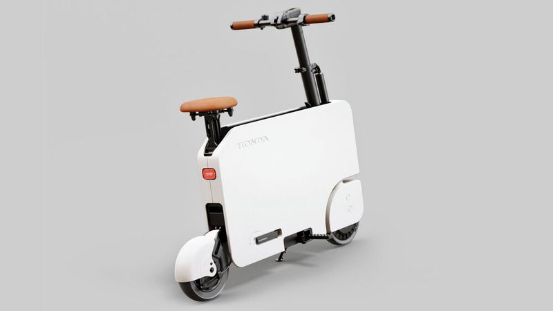 Auch ein Rücklicht ist in der kofferartigen Karosserie integriert. (Bild: Honda)