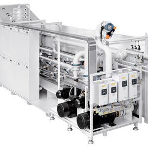 Bild 1: Durch den modularen Aufbau 
des Micropur-Filters gelang es, auf engem Raum eine Anlage zu installieren, die einen Reinheitsgrad zwischen 3 und 5 µm erzielt. 