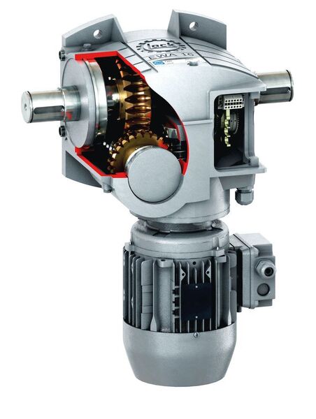Zu den Kernprodukten im Lock Antriebstechnik Produktportfolio zählen die Elektroantriebe EWA. Langsam laufend, mit selbsthemmendem Schneckengetriebe und integriertem Endschalter stellen sie hohe Kräfte und Momente bereit. (Lock Hebetechnik)