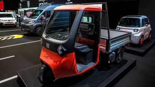 Auf der Büssel Motor Show hat Stellantis den Fiat Tris vorgstellt und zudem verraten, dass das E-Dreirad auch in Europa antreten wird. (Bild: Stellantis/Fiat)