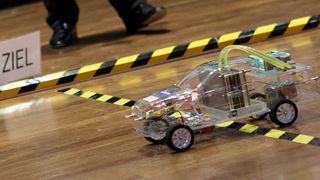 TU Clausthal gewinnt mit dem „AlunautenMobil“ den ChemCar-Wettbewerb 2016 ((c) TU Clausthal)