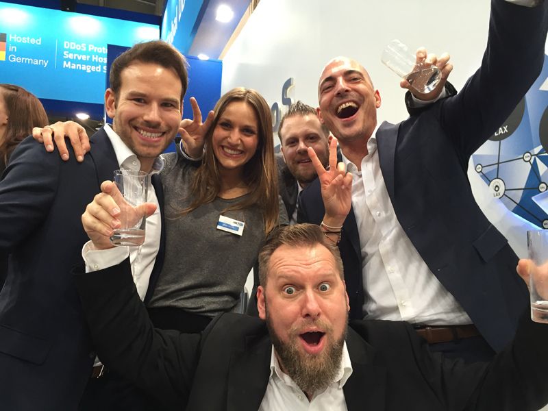 (v. l. ) Jens-Philipp Jung, Link11, Giulia Leischik, Link11, Mirco Jakuszeit, GORDION Data Systems Technology, Jan Römer, Link11, und Helge Scherff, Wick Hill (Bild: Link11)