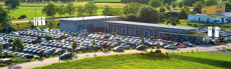 … in Gengenbach das Gebrauchtwagenzentrum des bisher eigenständigen Händlers. (Hardenberg-Gruppe)