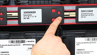 Über das I-Display und die angeschlossenen Systeme soll die interaktive Abbildung einer Vielzahl von Geschäftsprozessen möglich werden, ohne dass Änderungen an der bestehenden Infrastruktur nötig sind. (Bild: Hofmann)